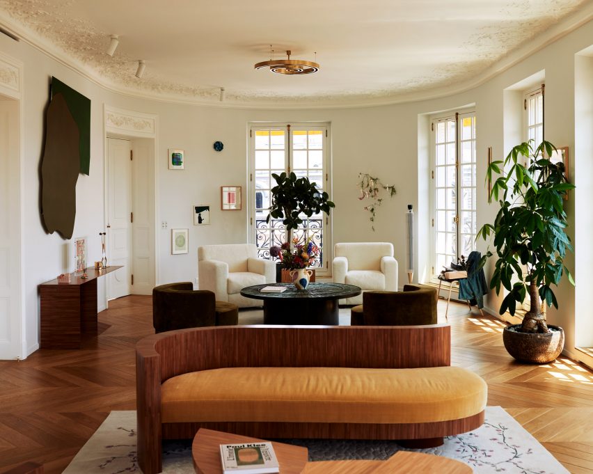 Paris apartment by Hauvette & Madani