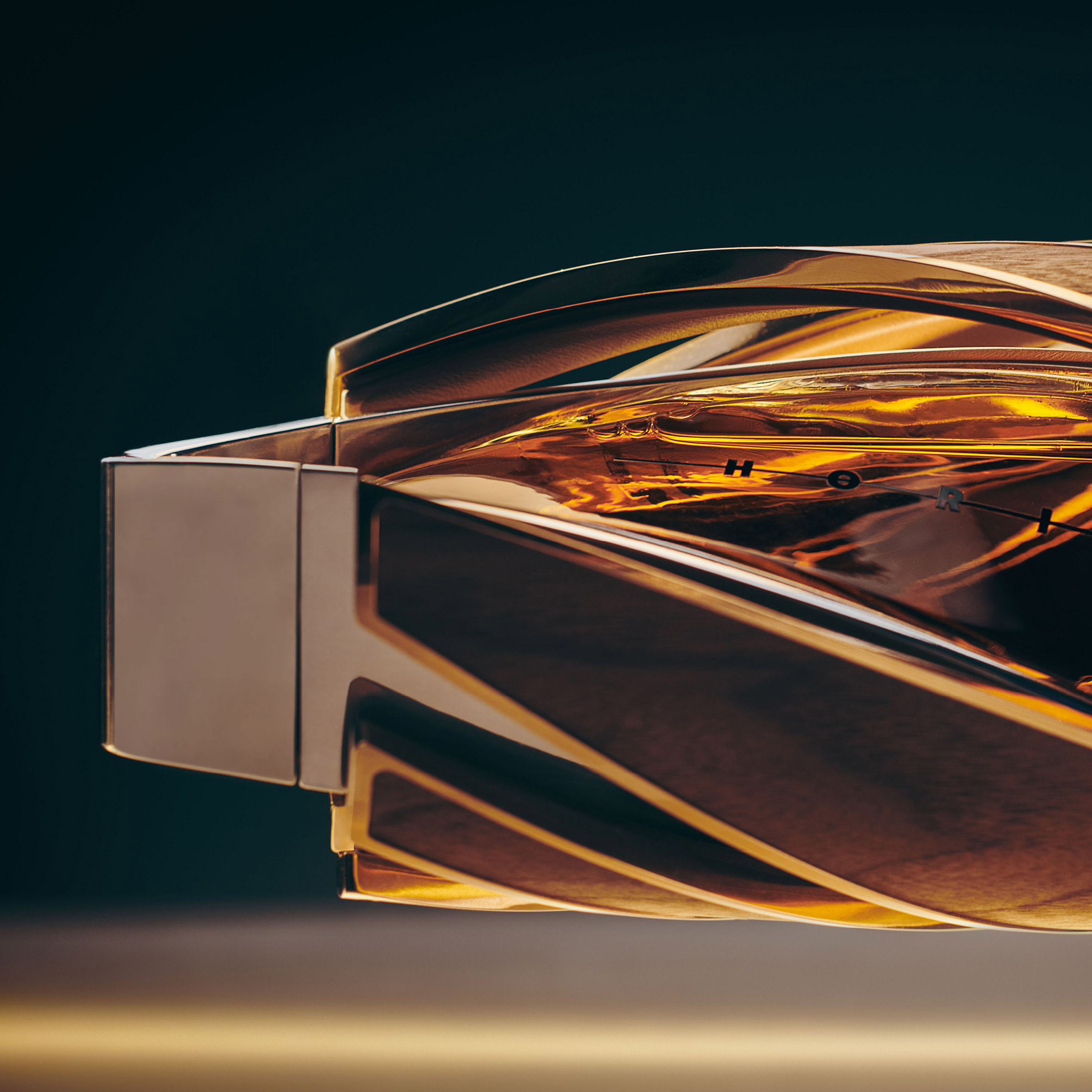 The Horizon, a sculptural whisky vessel designed by Bentley and The Macallan