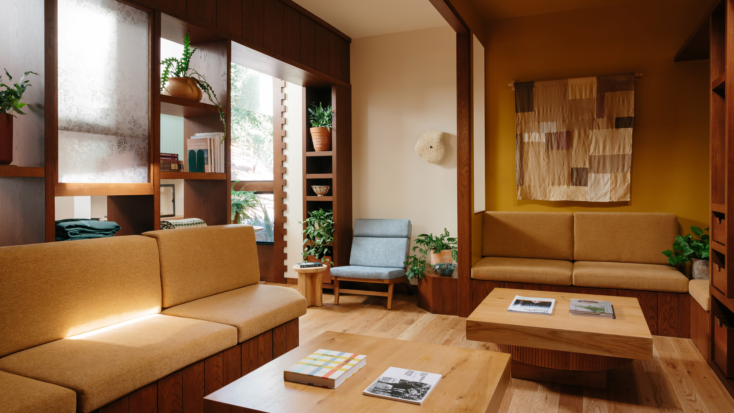 Home Studios uses local materials to renovate Northern California hotel - Vimarsana News