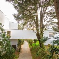 Álvaro Siza expands his Serralves Museum in Porto with angular gallery