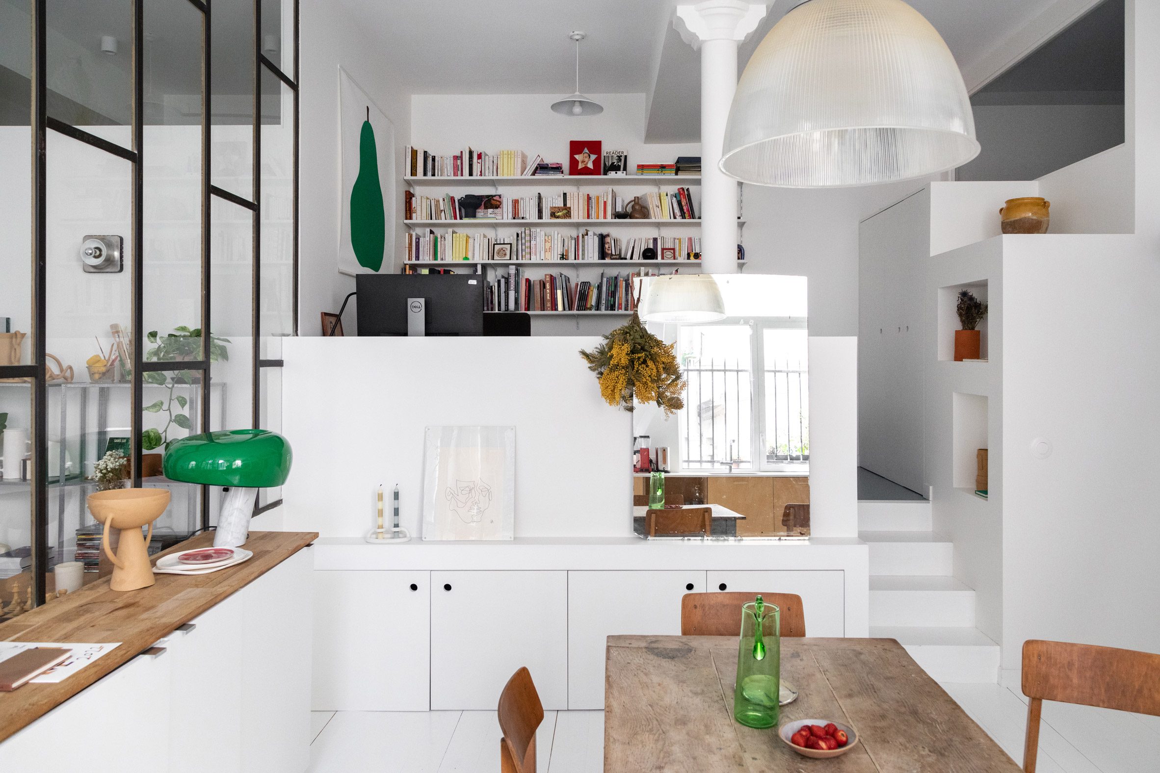Home office on raised platform in Timbaud apartment