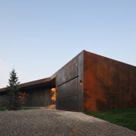 Saunders Architecture creates steel-clad house for Carraig Ridge in Alberta