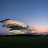 Yunhai Forest Service Station by Line+ Studio