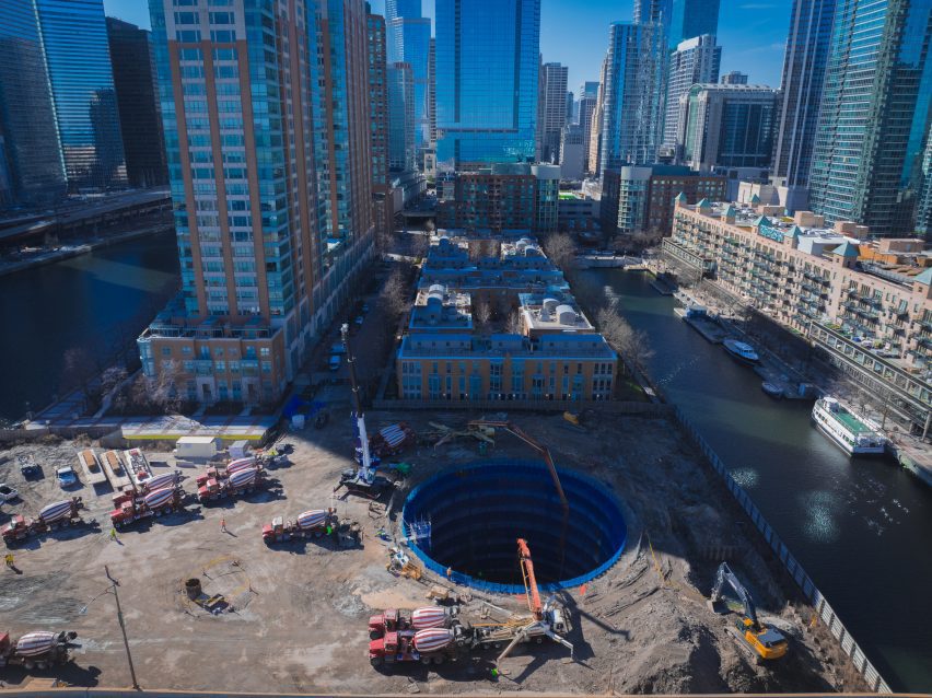 Chicago Spire hole being filled in 