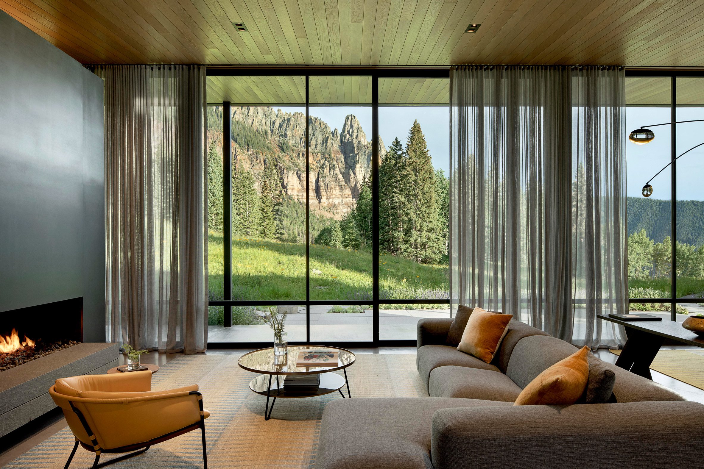 Living space with mountain views