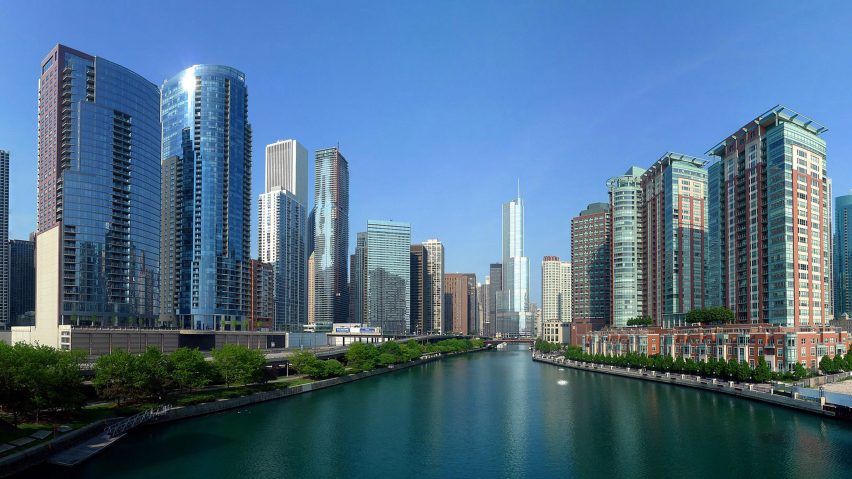 Downtown Chicago by Flickr/mindfrieze