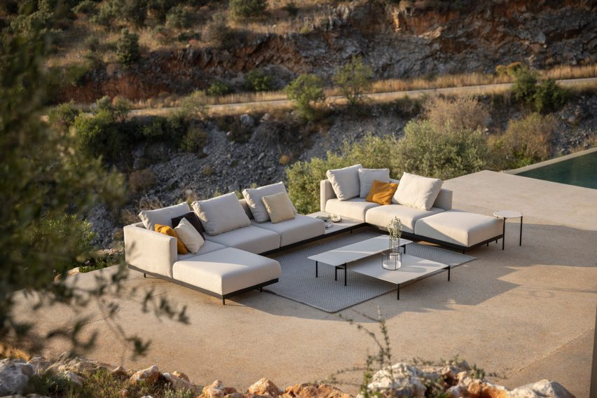 Dongo modular outdoor sofa by Studio Segers for Todus