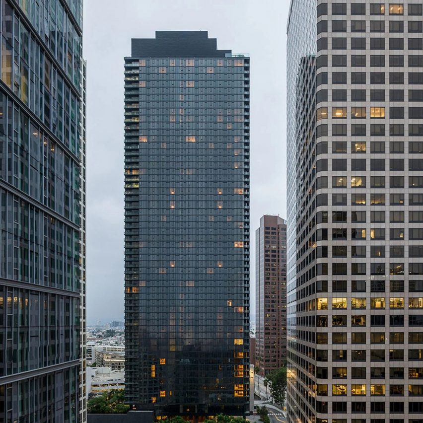 "Skyscrapers are irrelevant to architecture" says commenter