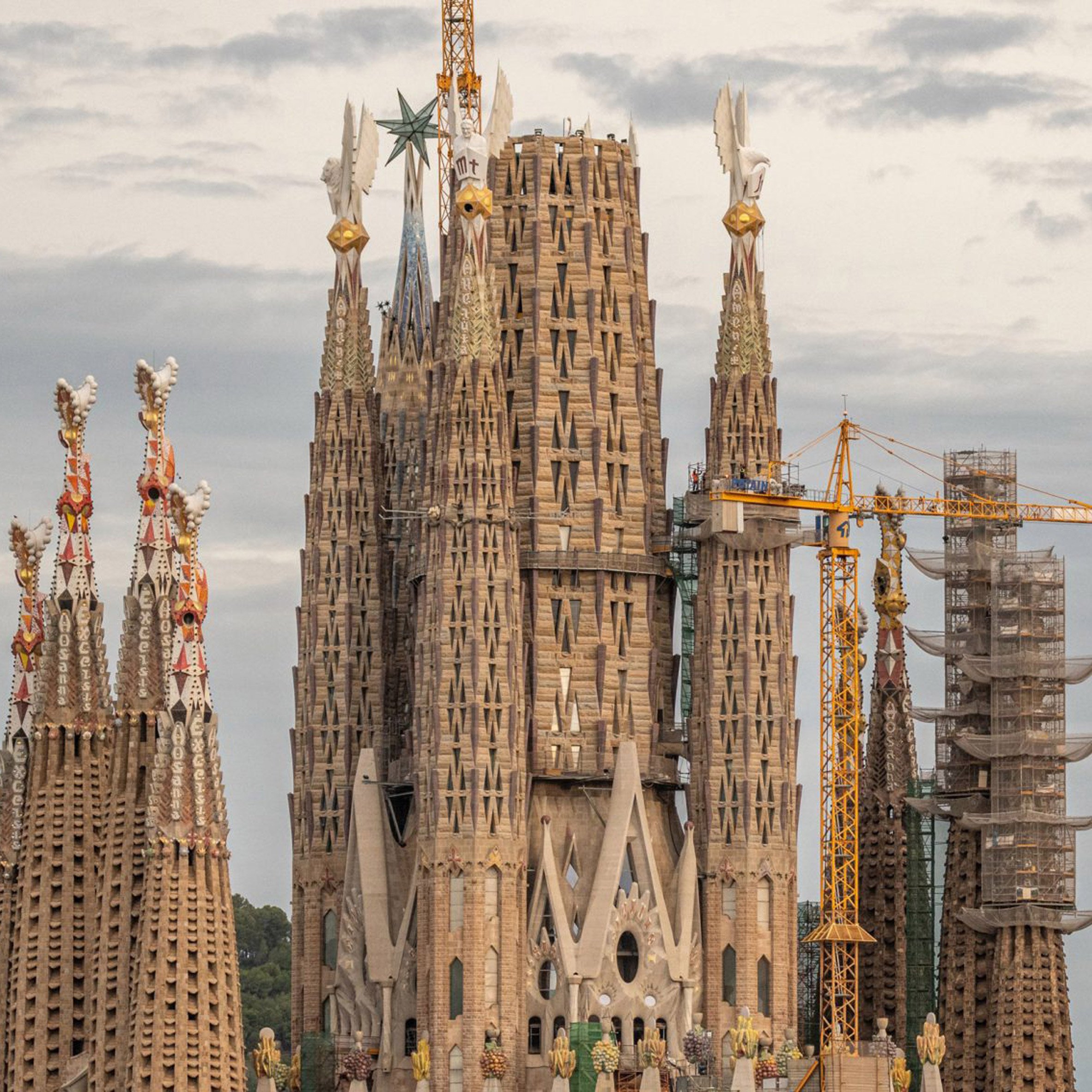 Sagrada Familia mid construction