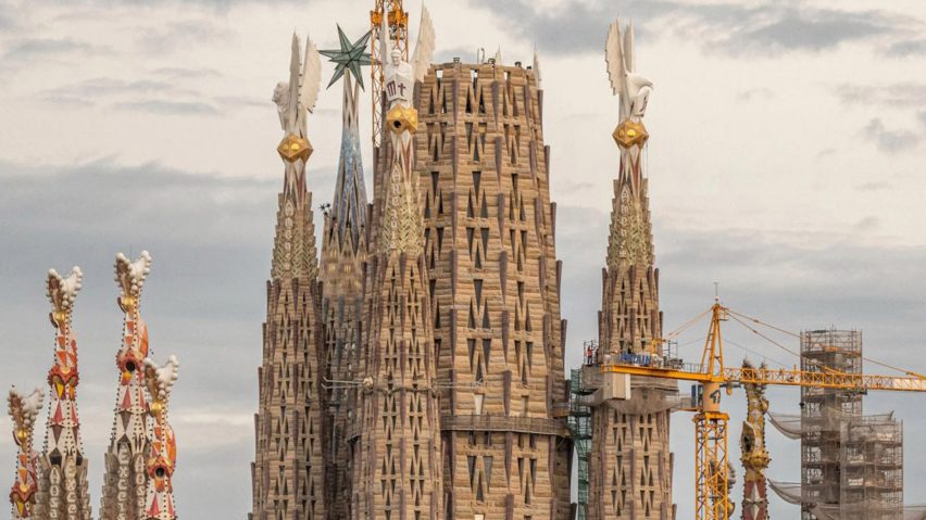 Sagrada Familia in construction