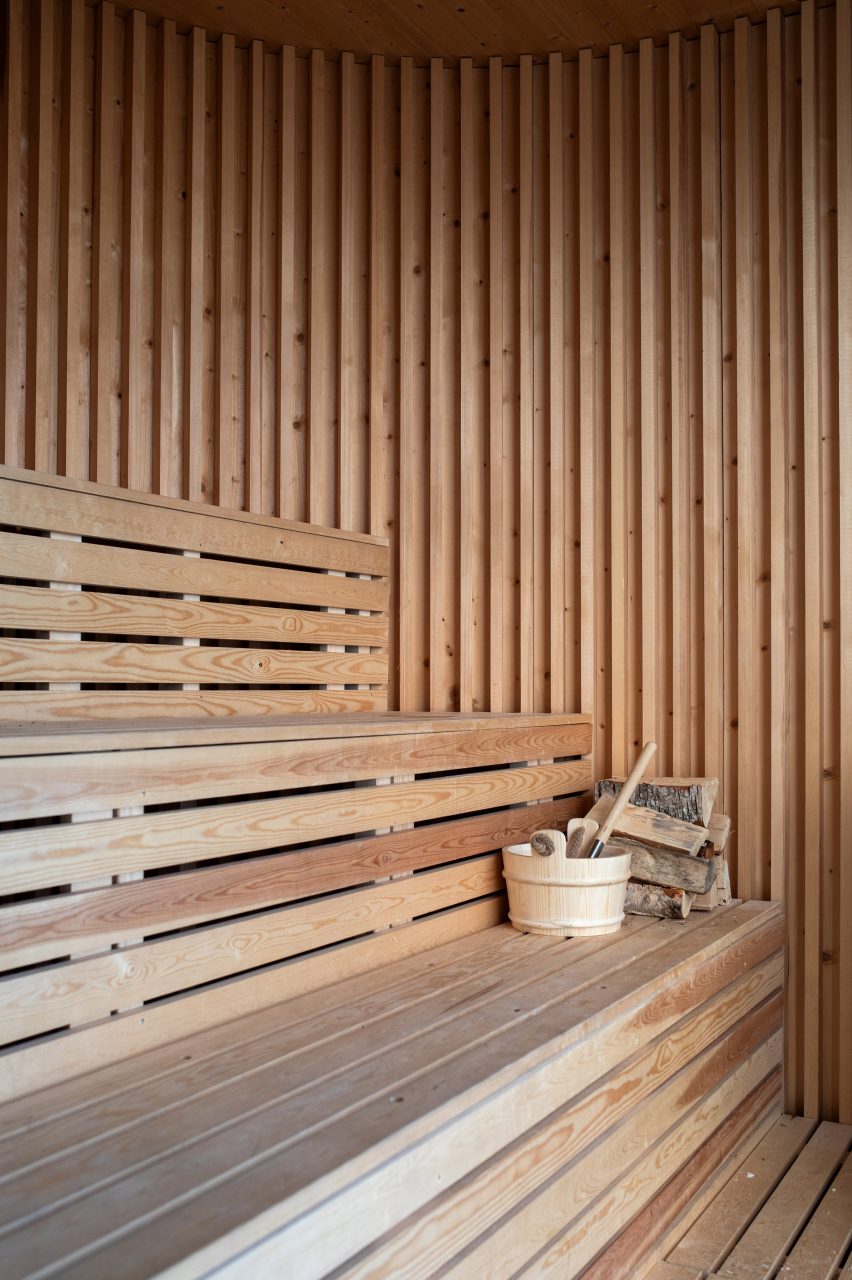 فضای داخلی سونا چوبی