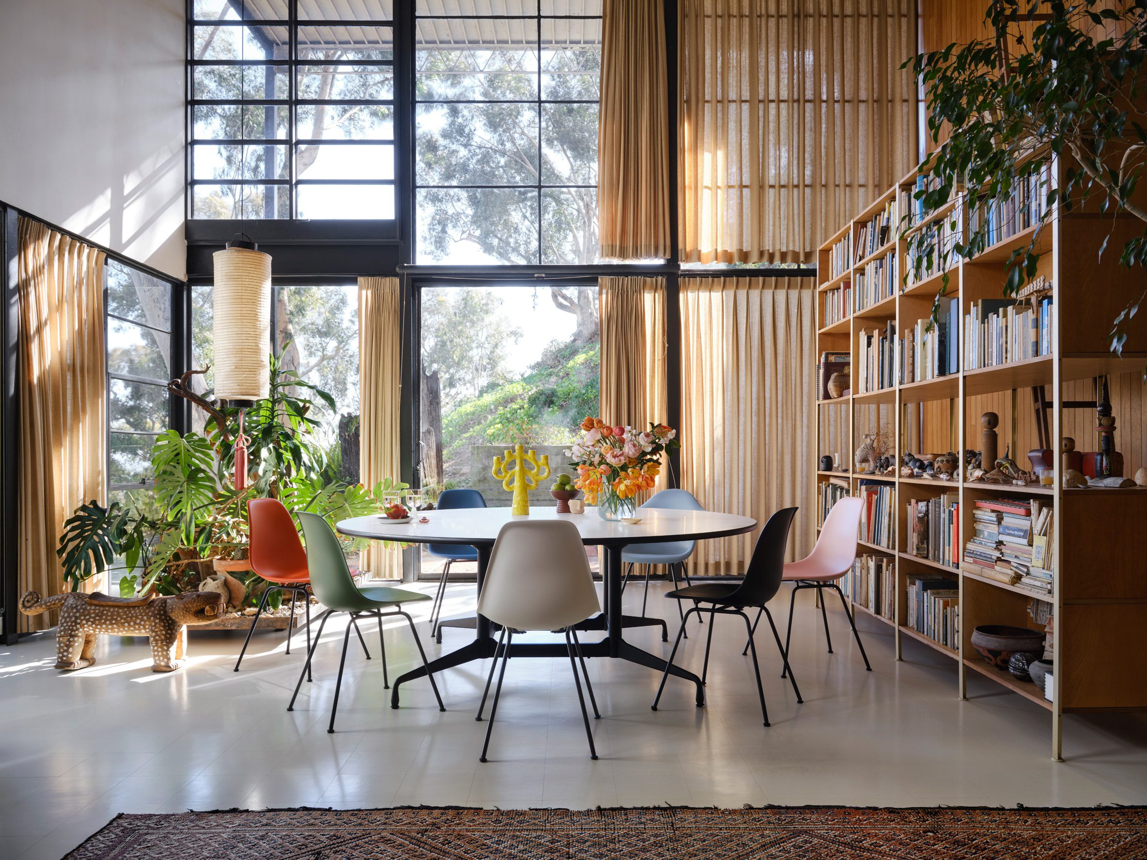 Staged at the Eames house, Pacific Palisades, California. Image © Eames Foundation, 2023.