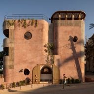 Estudio Carroll clads rounded Mexican hotel in pink chukum