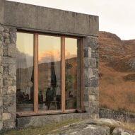 Caochan na Creige stone house in Scotland by Izat Arundell