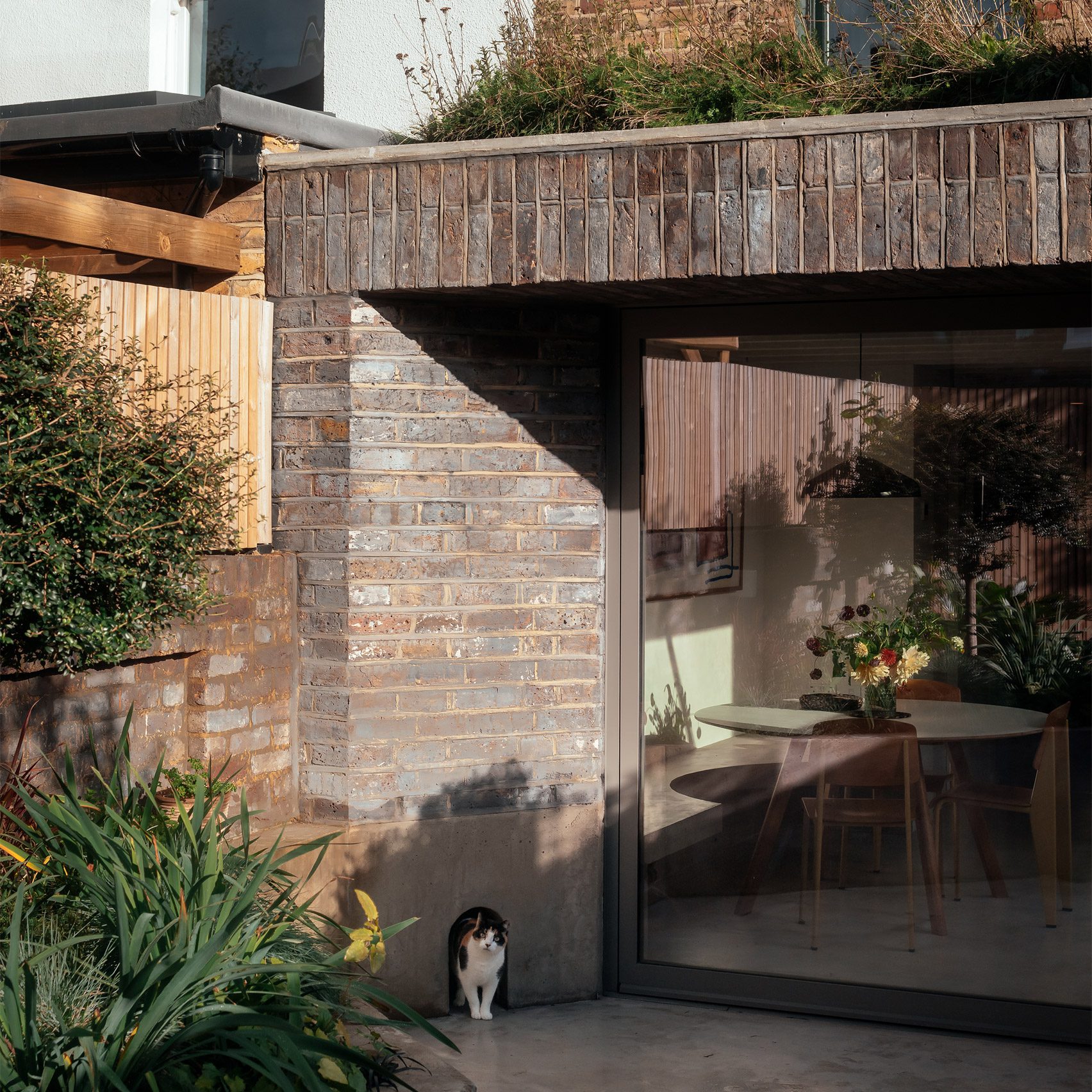 Exterior of House extension in Stoke Newington by VATRAA