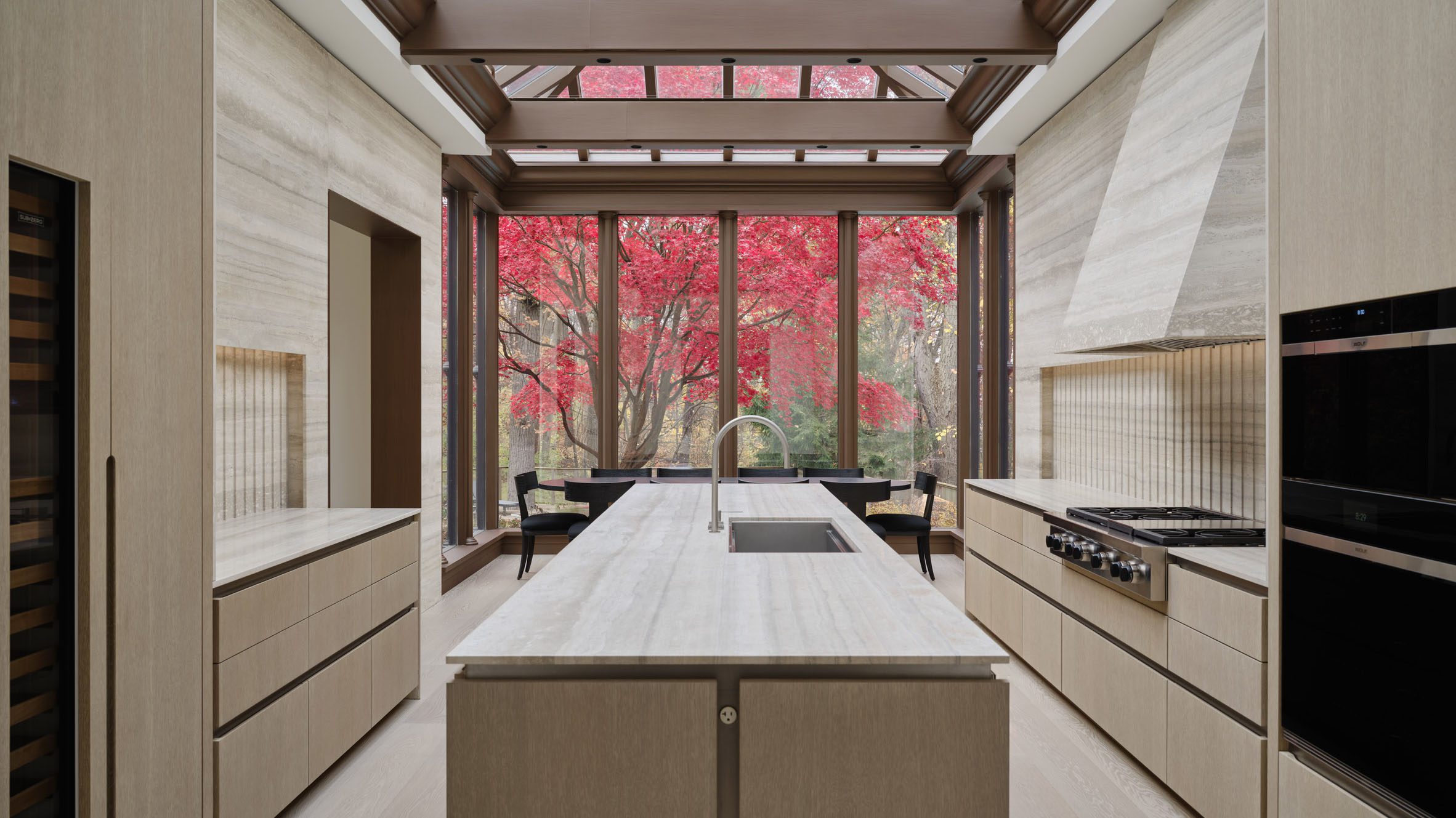 Toronto home by Reflect Architecture balances "art with family life" - Vimarsana News
