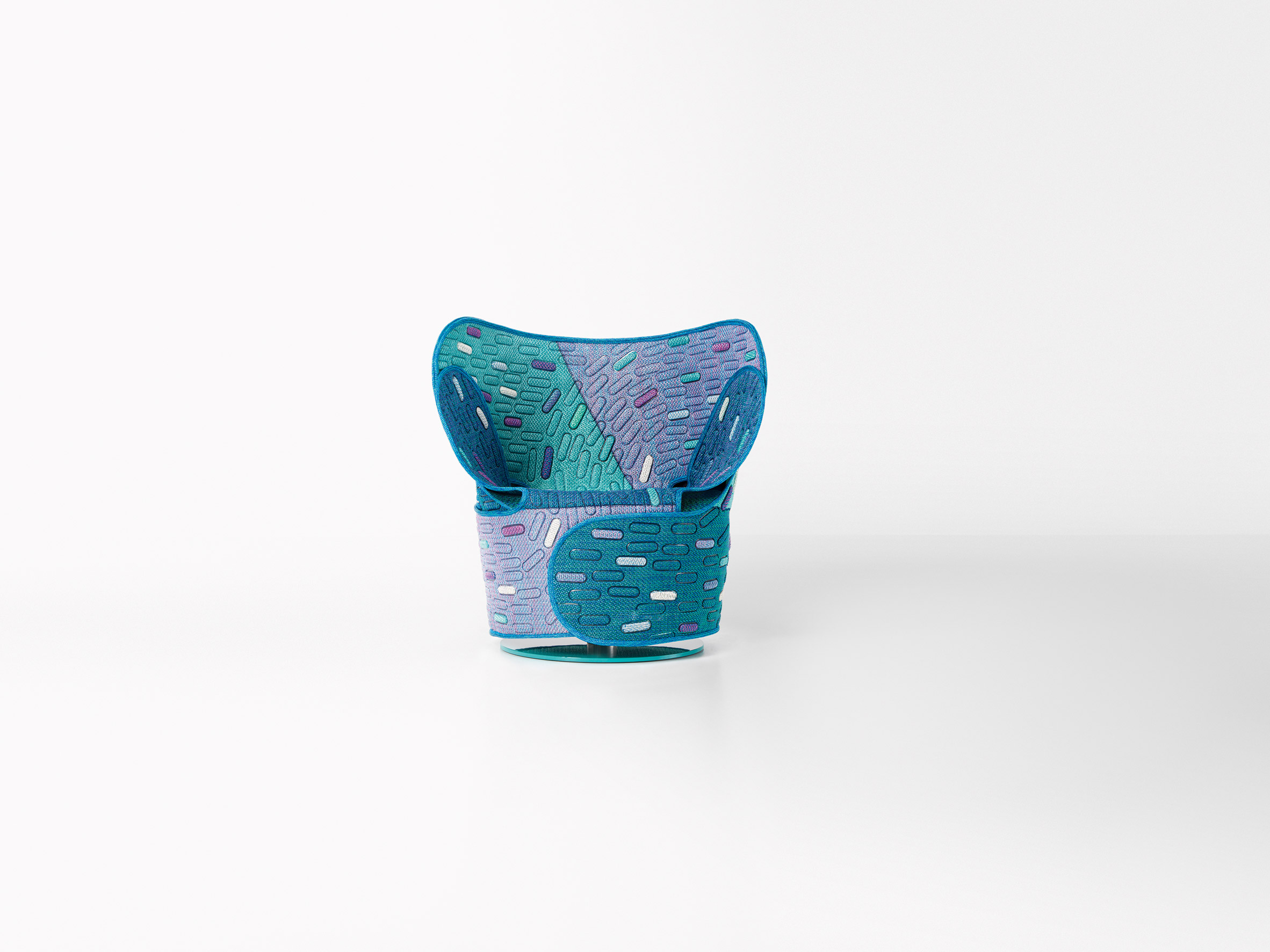 Blue chair by Nendo for Hana-arashi collection