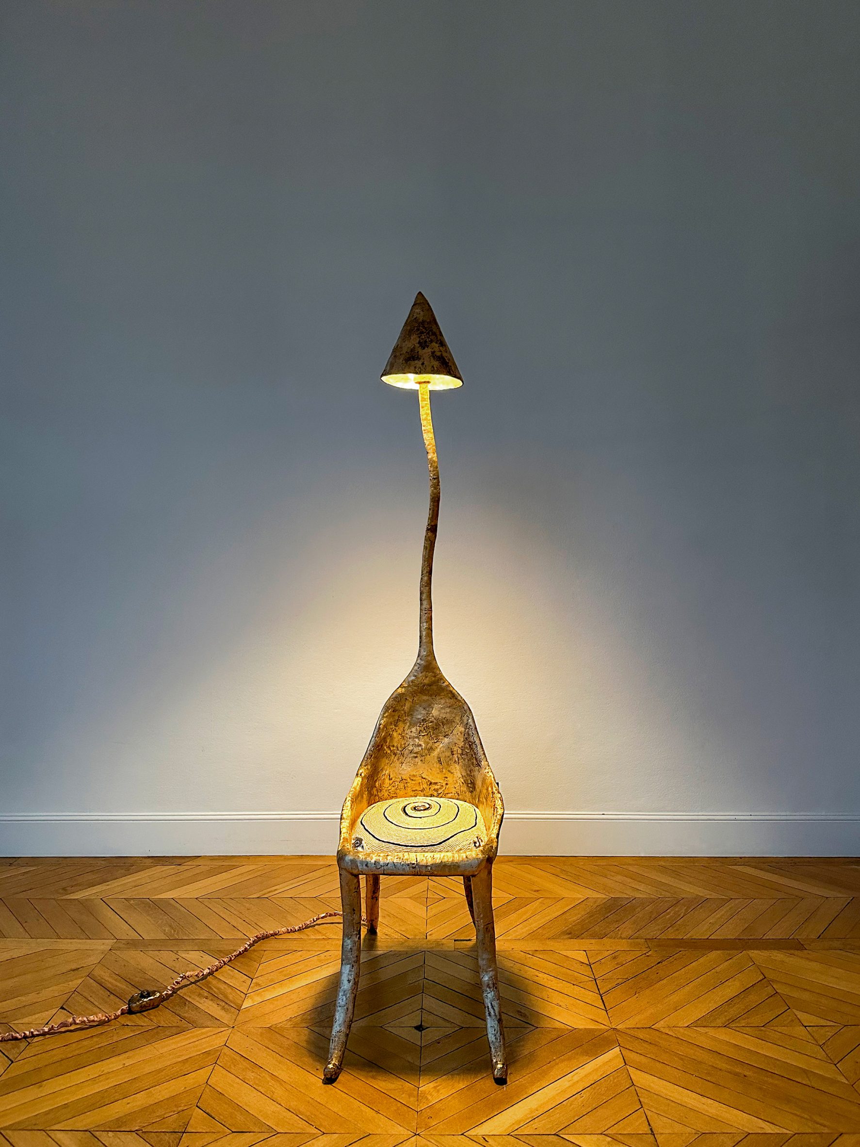 Schiaparelli chair/lamp