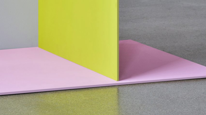 Photo of pink and yellow paint by Blēo