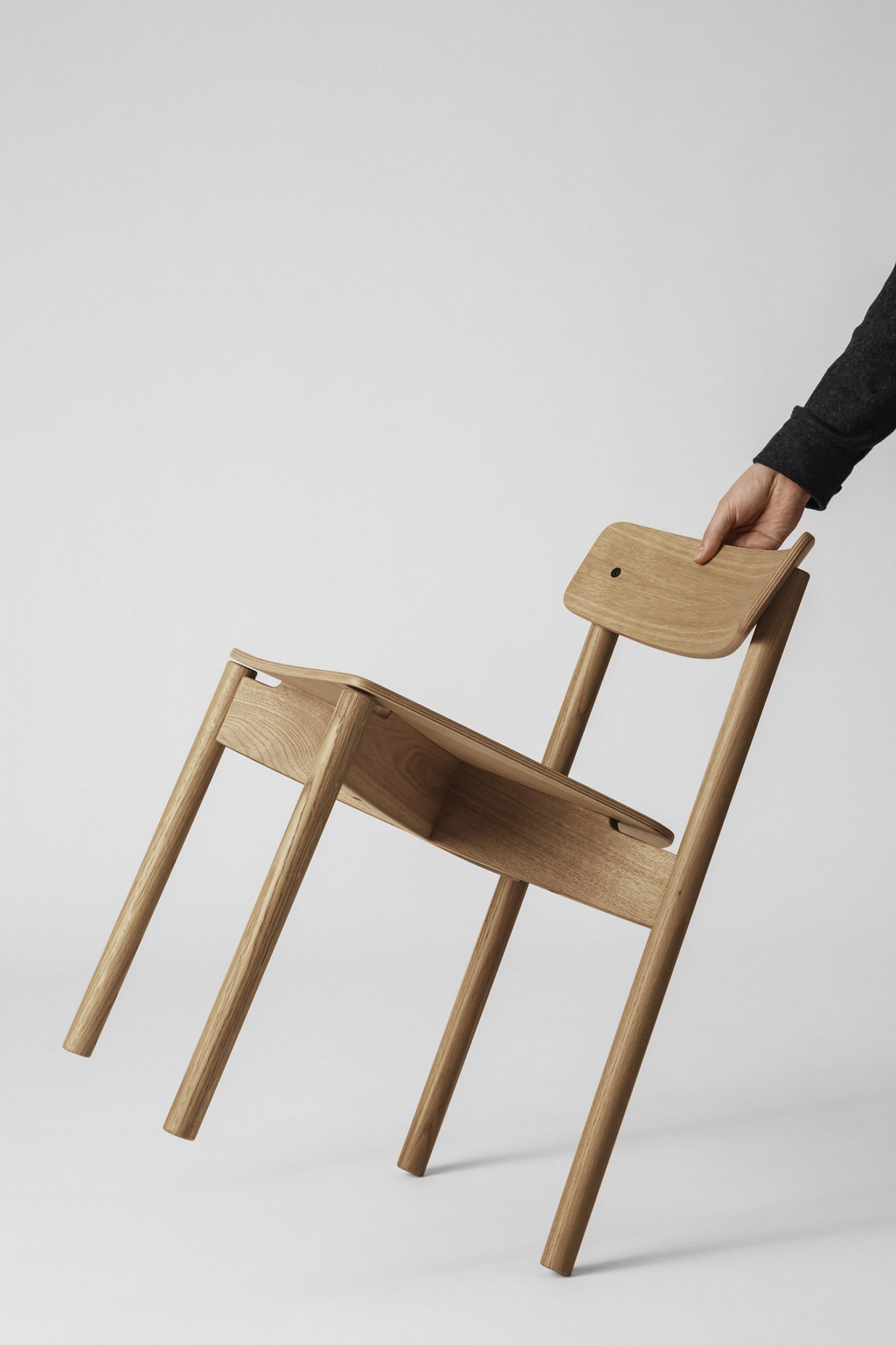 Takt's Cross Chair, which has a PEF score