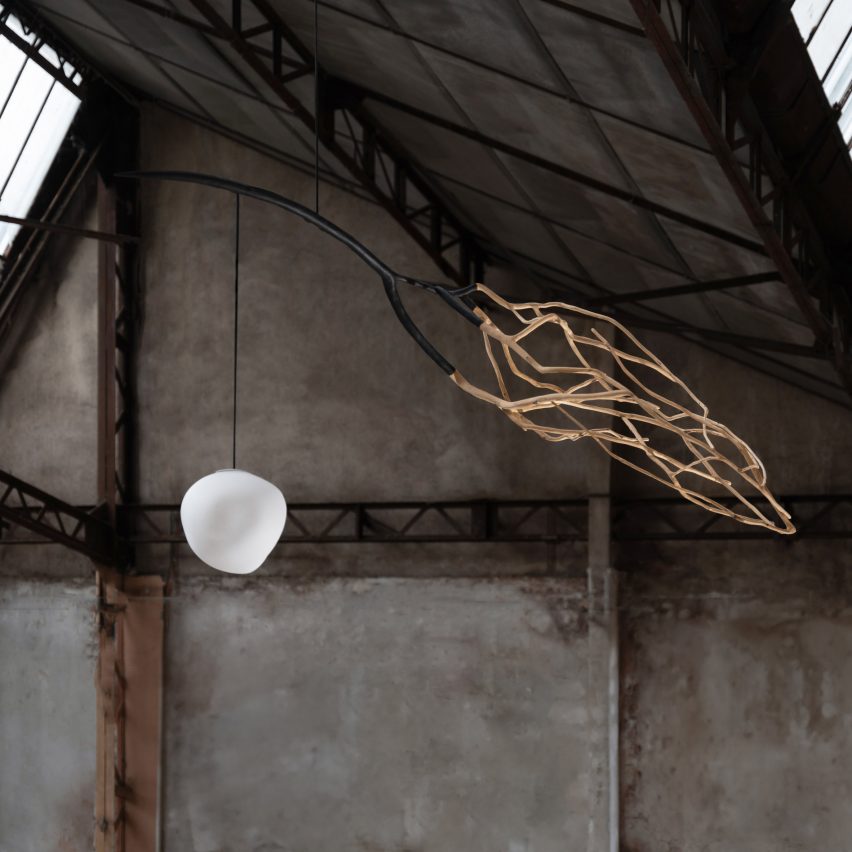 Icarus lighting sculpture by Jérôme Pereira for Galerie Philia