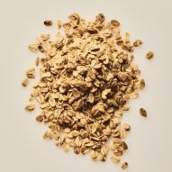 Oats in a pile