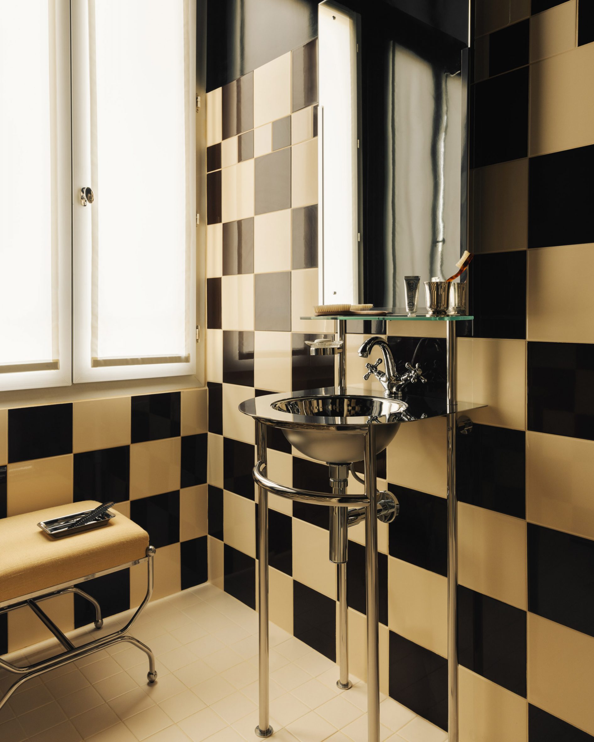 Bathroom with chequered tiles