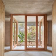 Living in Lime by Peris+Toral Arquitectes