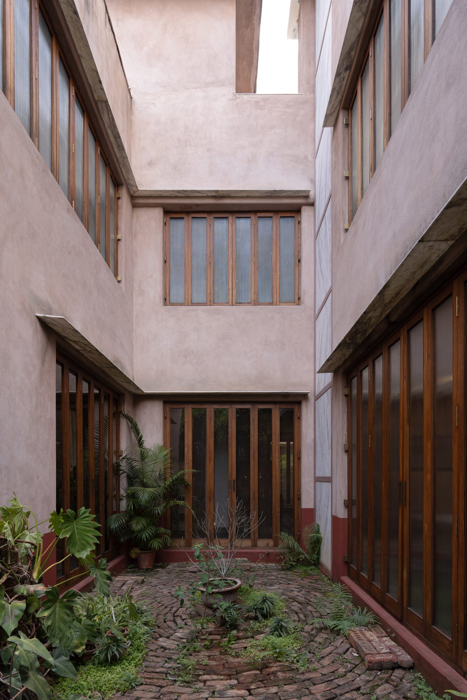 Courtyard of Mayalogili house by Nowhere in Hyderabad