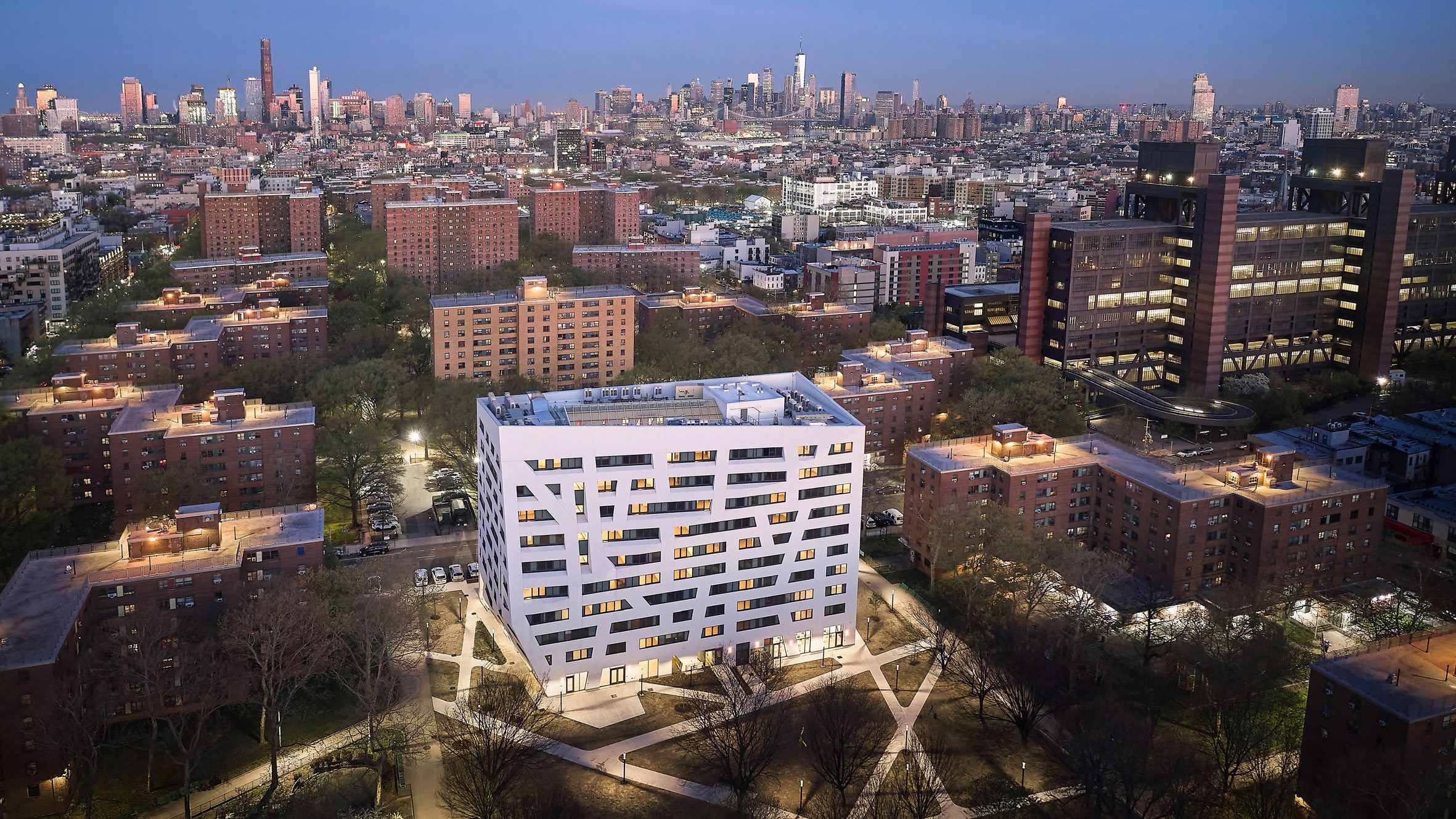 https://static.dezeen.com/uploads/2024/05/studio-libeskind-social-housing-seniors-brooklyn-sumner-houses_dezeen_2364_hero_11.jpg