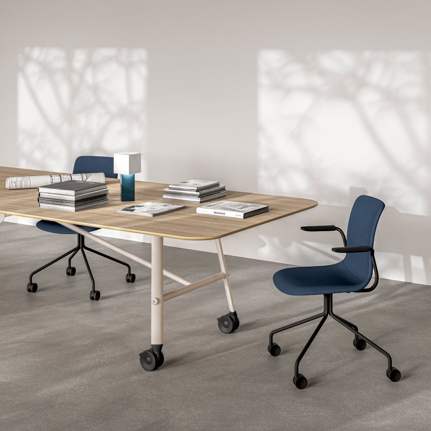 Folding conference table by Ibebi