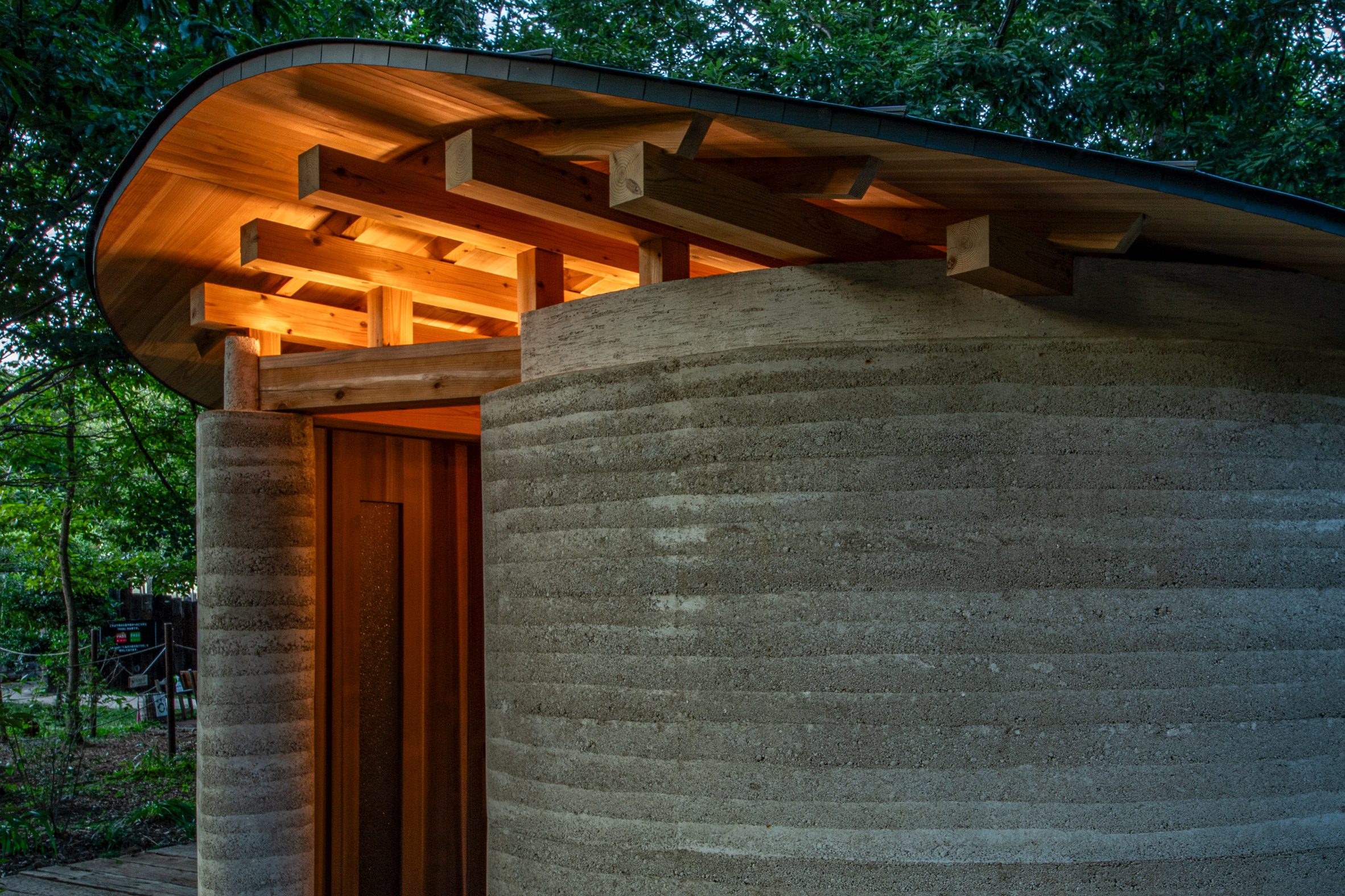 Public toilet in Japan by Tono Mirai Architects
