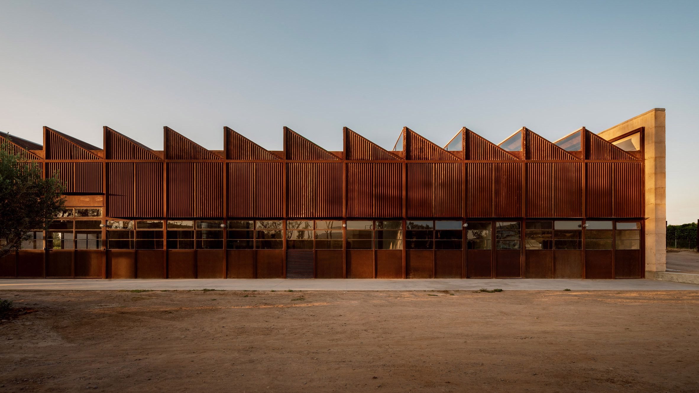 COA Arquitectura tops Mexico winery with sawtooth roof