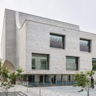 Brighton College performing arts centre by Krft