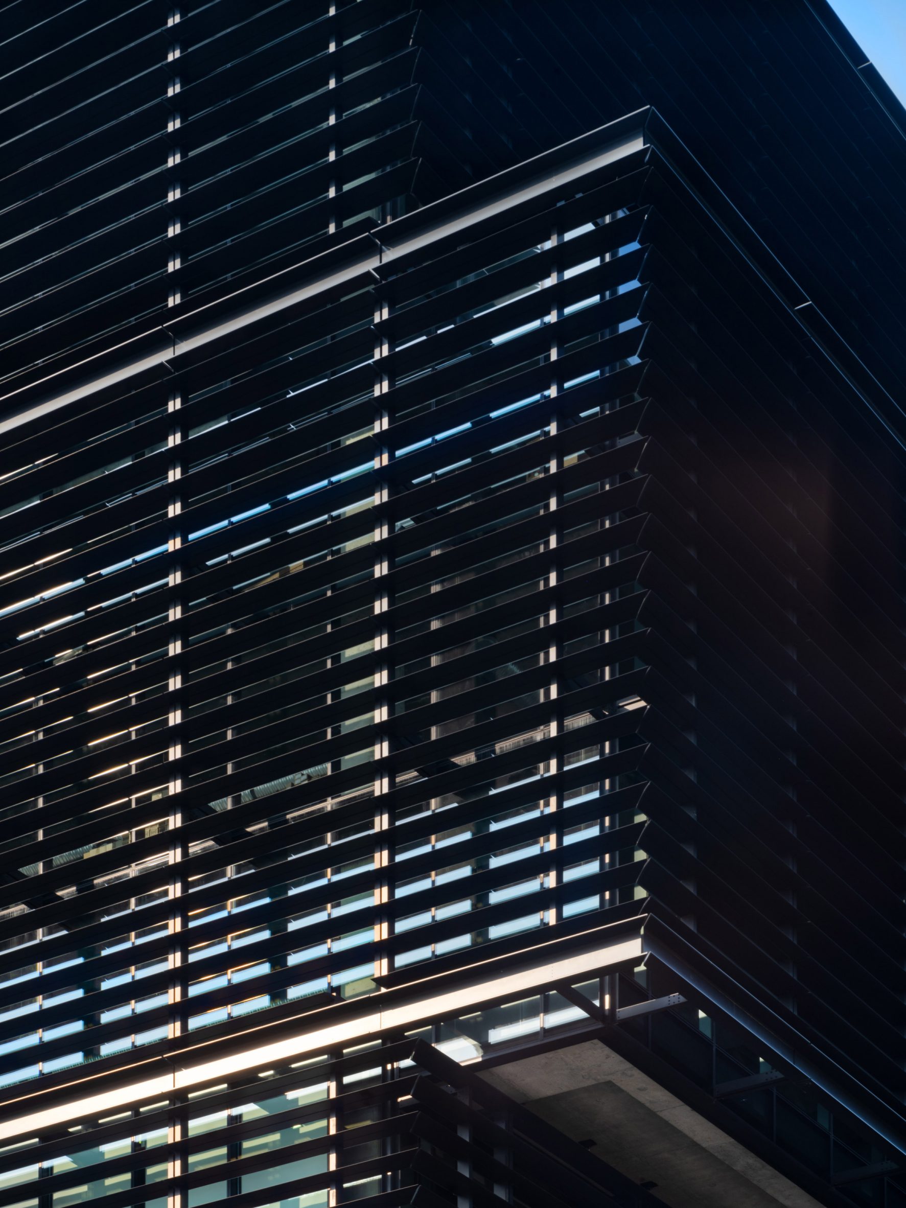 Aluminium screens