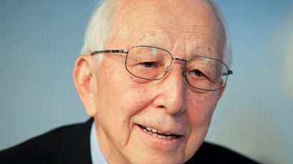 Fumihiko Maki