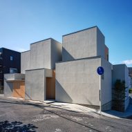 FujiwaraMuro Architects overlaps concrete boxes to form Osaka house