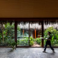 Nhà Tú Garden Restaurant by Long Nguyen Design