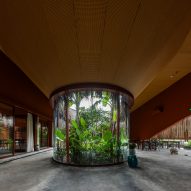 Nhà Tú Garden Restaurant by Long Nguyen Design