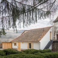 Modul 28 transforms fortified church in Transylvania into guesthouse