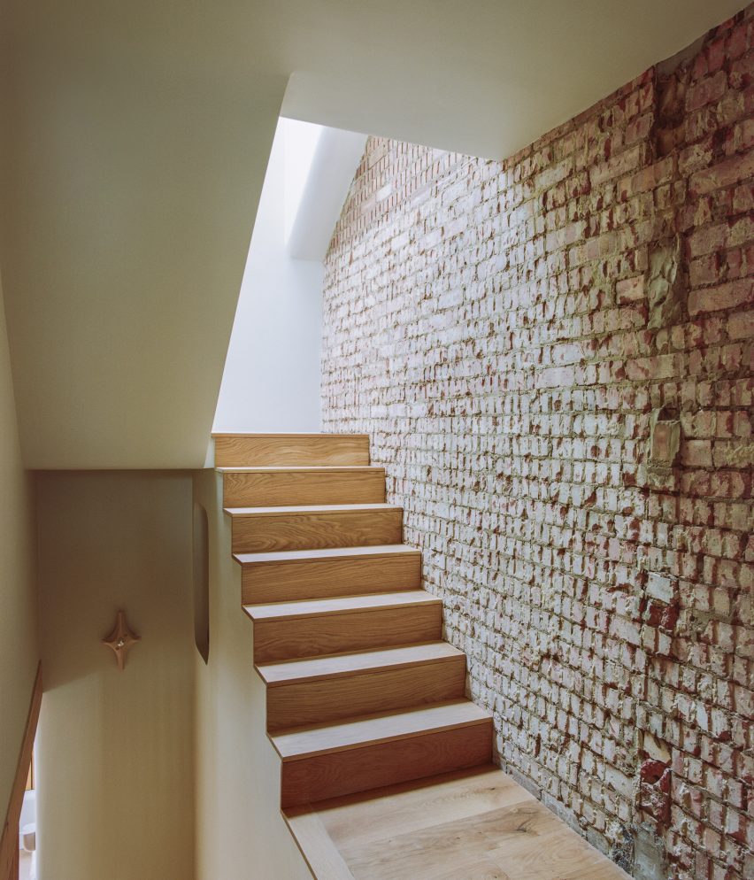 Timber staircase within residential renovation by Flawk and Nikjoo