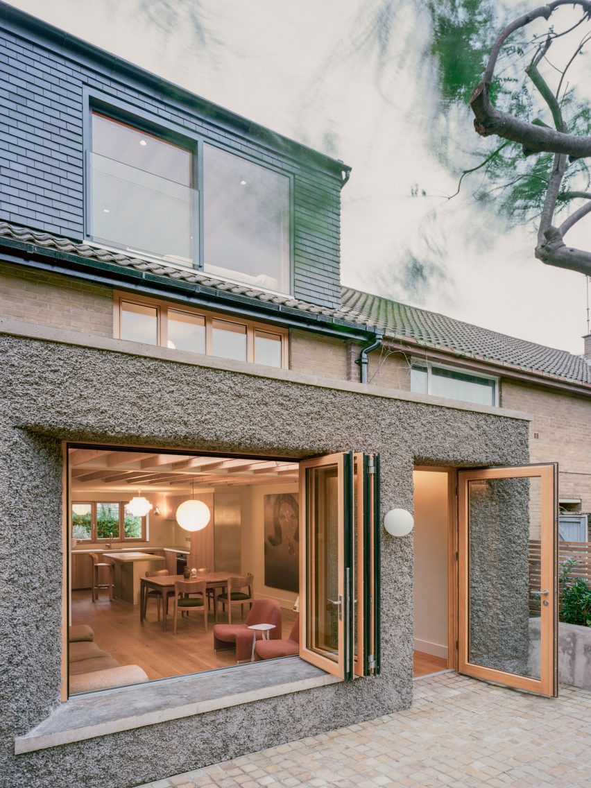 Exterior view of rear home extension by Flawk and Nikjoo