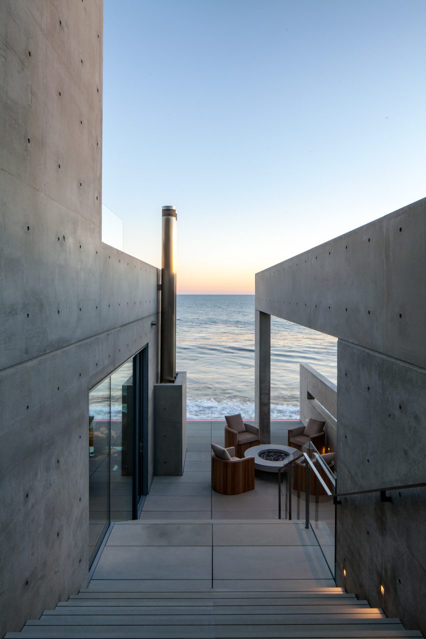 Concrete house in Malibu by Tadao Ando