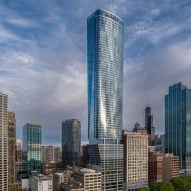 Jahn completes 1000M skyscraper in Chicago