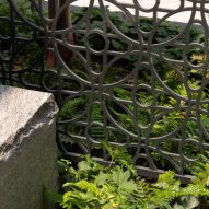 Fence detail