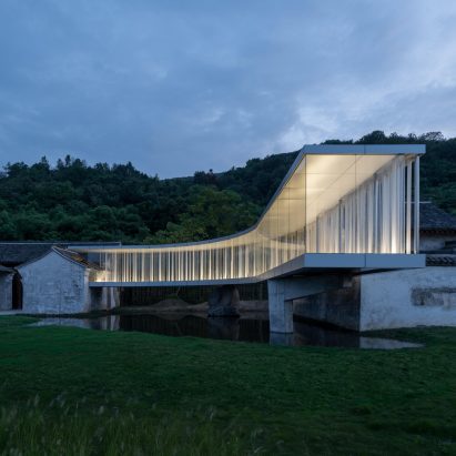 Lakeside Teahouse by Domain Architects