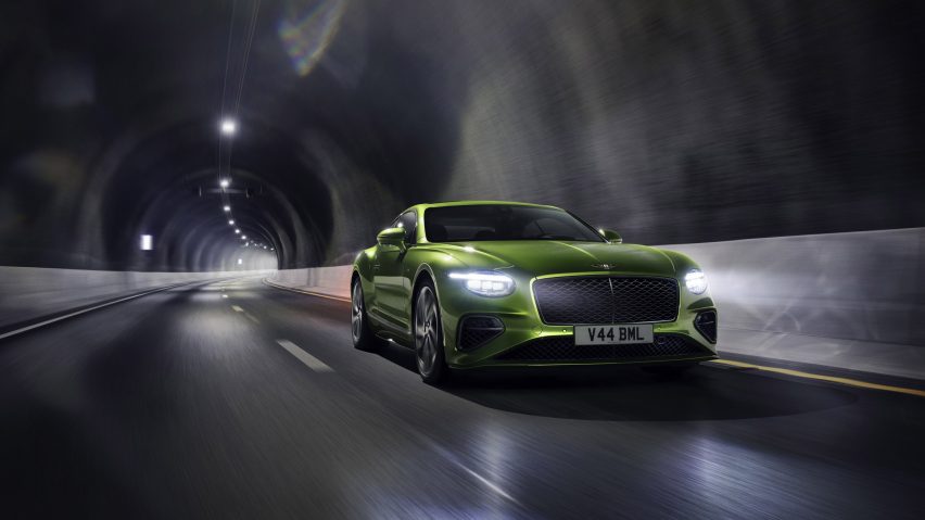 BentleyGT in a tunnel