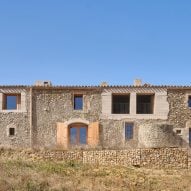 Casa 1627 by H Arquitectes