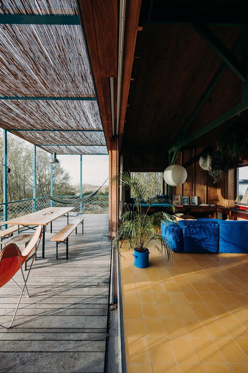 Belgium home that opens onto terrace