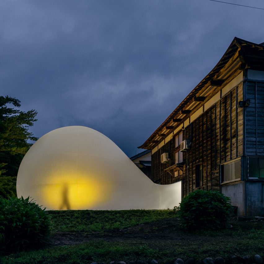 Bubble house in Japan by MAD